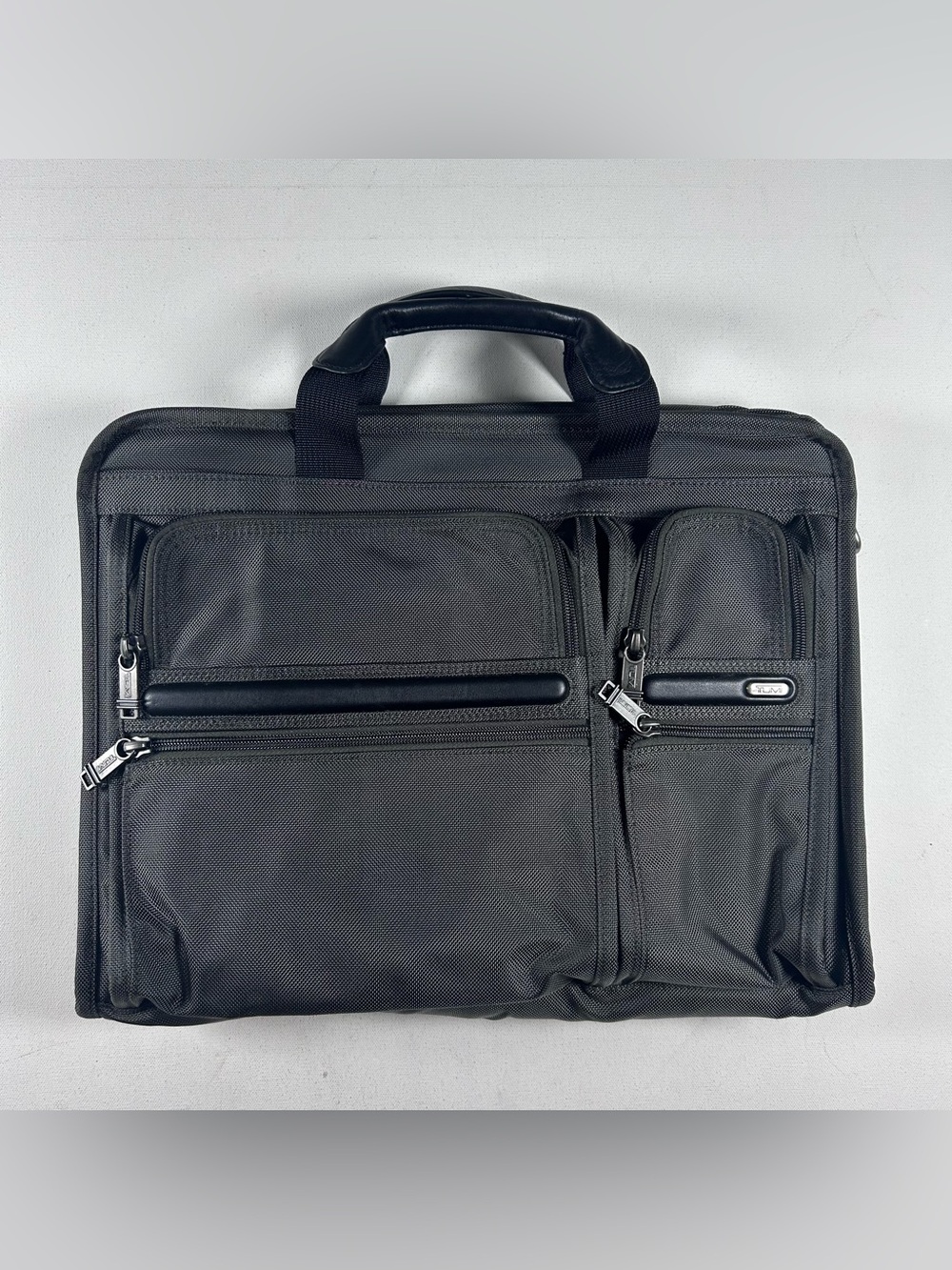 TUMI Alpha 2 Expandable Laptop Briefcase Bag Black Nylon Leather Trim 26114GYOP